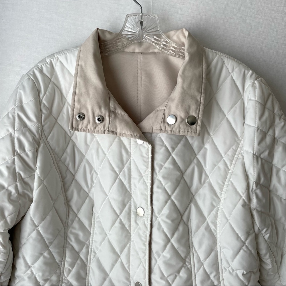 Weatherproof Quilted Reversible Water Resistant Puffer Jacket White and Beige L - Picture 10 of 16